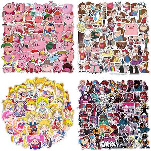 50pcs lot karikatür anime oyunu grafiti çıkartmaları 4 stiller Kirby Sailor Film Moon Cuma Gecesi Su Geçirmez Manga Çizgi Çıkartma Set Dizüstü Bilgisayar Yamaları Çıkartmalar