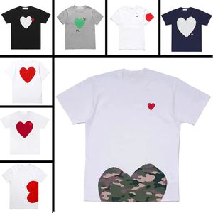 Play Mens T Shirt Designer CDG Embroidery Red Heart Commes Des Shirt Casual Women Shirts Badge Quanlity TShirts Cotton Short Sleeve Summer Loose Oversize Tee