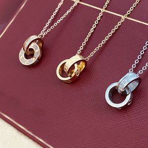 Högkvalitativ kärleksskruv halsband designer kvinnor hängen diamant guld silver dubbel cirkel charm kedja hänge halsband mode smycken