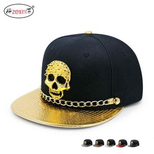 Pelle oro stile punk con cappello a tesa piatta hip-hop da baseball con rivetto teschio con bottone a catena185P