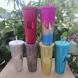 Ny dubbelskikt plastisk halmkopp stor kapacitet kreativ 710 ml piercing hand kopp lysande färg förändrade regnbågen plätering durian