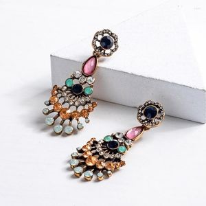 Dangle Küpeler Vintage Altın Renk Pembe Kristal Boncuklar Açık Yeşil Uzun Damla Kadınlar için Büyük Bej Kolye Küpe Moda Takı