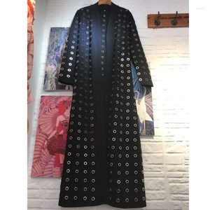 Trench feminina casacos de alta qualidade Slim Hollow Out Cardigan Coat Long Women Women Women Sleeve Black Windbreaker com fêmea externa de cinto
