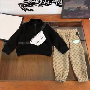 2023 designer Autunno inverno nuovo stile occidentale Set di abbigliamento Moda europea americana grandi ragazzi e ragazze pantaloni in pile abito a maniche lunghe Abbigliamento per bambini top brand