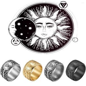 Pierścienie klastra retro dla mężczyzn Sun Star Moon Vine Titanium Steel Jewelry Męs