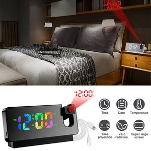 Relógios da mesa de mesa 180 ° Rotação LED Projeção digital Clock USB Teto eletrônico Projetor Despertador Despertador para o quarto Relógio da área de mesa 230516