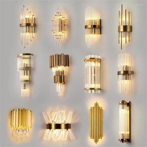 Lâmpadas de parede Combinações de estilo de luz moderna de cristal de luxo em quartos Camas de sala Luzes LED decorativas