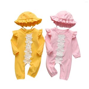 Ensembles de vêtements Born Infant bébé filles ensemble de vêtements mignon dentelle garniture couleur unie volants à manches longues barboteuse et chapeau 2 pièces tenues pour tout-petits