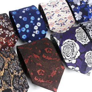 Bow Ties Men Classic Luxury Tie Pink Red Blue Floral Flower Jacquard Slips för Business Wedding Suit Dress Accessory Gravatas Gift