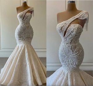 New Bridal Gowns Pearls Mermaid Lace Wedding Dresses Beaded Sexy One Shoulder Tassel Custom Made Arabic Dubai robe de mariee