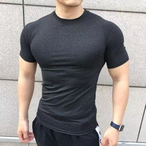 Мужские рубашки Kaus kebugaran Lengan Pendek Musim Panas Pria Baru Ukuran Besar Otot Olahraga Lari Atasan Kasual Kualitas Tinggi 230517