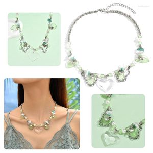 Choker ins stil Clear Leaf Heart Pendant Halsband Chockers Akrylmaterial för flickor