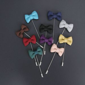 Helt nya 1st -mode Bowknot Herrbroscher Tyg Bow Lapel Pin For Suits 6 Färger Mens Bowtie Brooch Pin Fashion Jewelry