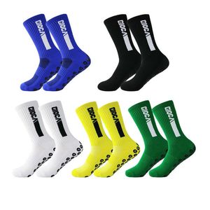 Calzini sportivi Calzini da calcio sportivi antiscivolo unisex Calzini da calcio atletici traspiranti e confortevoli Calzini sportivi da hockey su pallacanestro con punto in gomma J230517