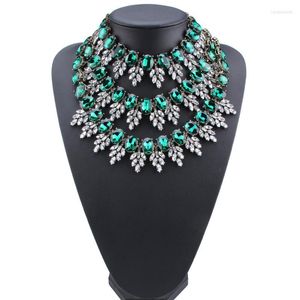 Choker Lady Fashion Multilayer Gem Beads