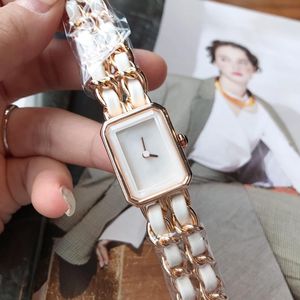 여성 시계 시계 고품질 손목 시계 고급 스퀘어 패션 가죽 쿼츠 바터리 20mm 시계