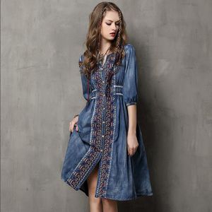 Dresses Johnature New Autumn Vintage Denim Clothes 2023 Loose Embroidery Vneck Single Breasted National Style Women Dress