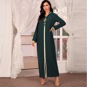 Abbigliamento etnico verde con unghie con cappuccio Diamanti Medio Oriente Abito di diamanti cucito a mano Abaya Eastern Women's