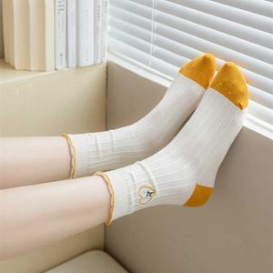 Çorap Çorap Pamuk Örgü Çoraplar Uzun Kadın Japon Tarzı Mürettebat Çoraplar Harajuku Çiçek İşlemeli Günlük Moda Sevimli Çoraplar P230517