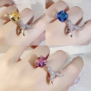 Band Rings Fashion creative hummingbird group inlaid zircon ring ladies luxury design color full diamond ring cocktail party birthday gift J230517