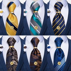 Bow Ties Design för män Luxury Gold Tie Tack Business Formal Necktie Handduchief Set Gift Wedding Gravatas Dibangu