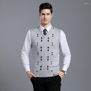 Gilet da uomo Maglione di lana a quadri Primavera Autunno Gilet senza maniche in maglia Casual Maschile Slim Pullover con scollo a V