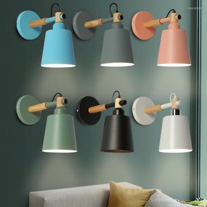 Lampade da parete Nordic Macaron per soggiorno Home Loft Bedoom Comodino Decor Luci a specchio Apparecchio di illuminazione per bagno moderno a LED