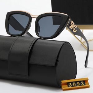 2023 Nieuwe aankomst beroemd merk DG Logo Shades Designer Women Men Men Bilbril Cat oogglazen UV400 Classic zonnebril