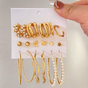 Geometrik İnci Hoop Küpeler Kadınlar için Metal Altın Renk Dangle Küpeler Seti içi boş daire küpeler moda bükülme takı hediyesi
