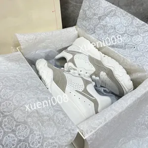 2023Top Womens Men Quality Casual Shoes Designer Läder Lace-Up Sneaker Fashion Running Trainers Letters Flat Printed Gym Sneakers