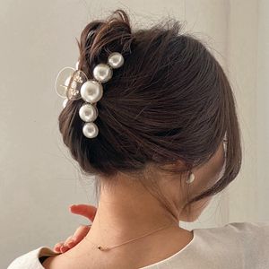 Hair Clips Barrettes Hyperbole Big Pearls Acrylic Hair Claw Clips Big Size Makeup Hair Styling Barrettes for Women Hair Accessories Gifts 230517