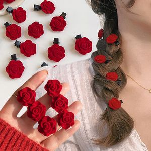 Acessórios para cabelos de cabeça de cabeça clipes coreanos de cabelo de veludo vermelho coreano para mulheres pequenas flores de cabelo meninas garotas elegantes clipe de barretas de casamento acessórios de cabelo 230517