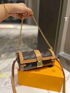 TOOT Designers Lüks Tote Çanta Çanta Mesaj Çantaları Cuth En Kalite Klasik Klasik Orijinal Deri Crossbody Cattlehide Orijinal Kutu Eski Çiçek Boyutu 20cm