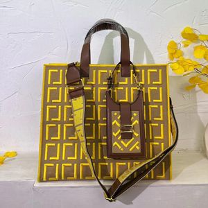 Totes Borse Borse a tracolla Borsa da sera materiale in pelle ambra doppio manico lettera di grande capacità decorativa Borsa da ricamo universale per uomo donna