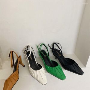 Designer nuovi sandali Fashion Women Square Summer Dress Shoes Donna Marrone marchio di moda Bianco Verde Nero Eleganti pompe da festa womes Heels