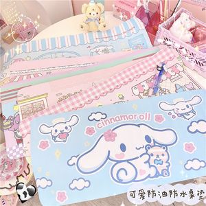 Mouse Pads Bilek Rests Kawaii Anime Oyun Mouse Pad Beyaz Köpek Deri Deri Yağ Koruma Masa Pedleri Klavye Paspasları Masa PO Arka Plaj Placemat 230518