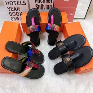 Yaz Sandalları Ünlü Kadın Tasarımcı Flip Flops Terlik dikiş Moda Lüks Gökkuşağı Terlik Düz Ayakkabı Kartal Kafa Elmas Toka