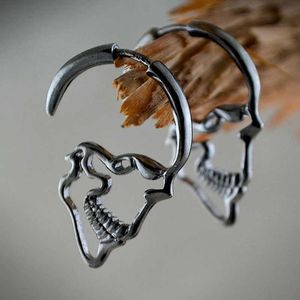 Stud Punk Silver Color Skull Studörhängen för kvinnor Man Vintage Retro Hollow Skeleton Ear Gothic Steampunk Hallowmas Jewelry Gift Z0517