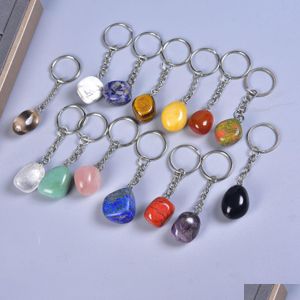 キーリングポリッシングIrregar Cubic Natural Crytal Stone Keychains sier Color Healing Crystal Car Decor Keyring