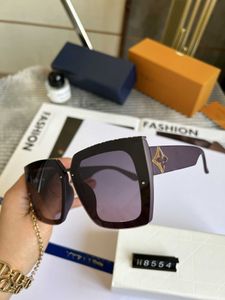 Designer lou vut lyxiga coola solglasögon 2023 Nya mode solglasögon polariserade för kvinnor som rider glasögon online populära live sändningar utomlands med originallåda