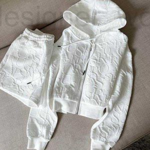 Kadınlar İki Parçalı Pantolon Tasarımcısı 22-23 Moda Kadınlar İki Parçalı Eğlence Spor Moda Kıyabilir Kadın İlkbahar ve Sonbahar Yeni Hoodie Geniş Bacak Şort