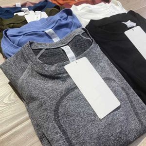 Lulus Women's Yoga Gym Shirts Long SleeveTシャツ女性フィットネス通気性の迅速な技術パロバートップ快適なランニングトレーニングスウェットシャツ