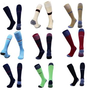 Sports Socks Football Club Longo Meia-joelho Longo Longe-Alto Respirável Não deslize Soccer Europeu Crianças Adultos Socsa de Compressão 230518