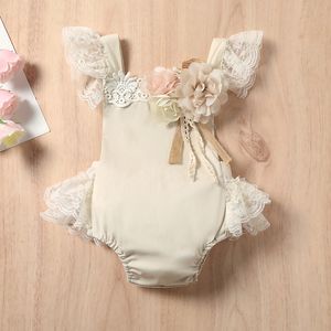 Rompers urodzona dziewczynka śliczne romper ubrania niemowlęta letnie koronkowe skoki z koronkową spódnicą solidne falbany kwiatowe Playsuit 230517