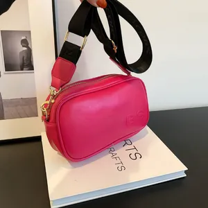 Großhandel Kameratasche Beliebte Brief Schulter Amerikanischer Stil Retro Umhängetasche Candy Farbe Pu Damentaschen