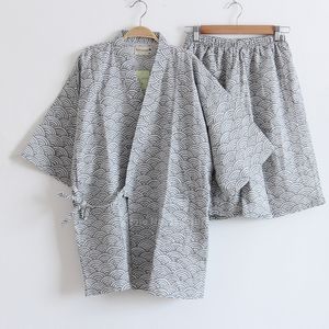 Pigiameria da uomo Summer Man Pigiama Set per uomo Kimono tradizionale giapponese Yukata Top Pantaloncini Abbigliamento Suit Samurai Maschile Sleepwear Bathing 230518