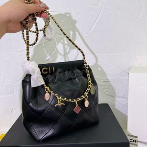 Designer Womens Shoulder Bag Genuine Leather 22 Mini Shopping Bag Hardware Metal Buckle Coin Charm Coin Bag Matelasse Chain Portable Skew Span Bag Makeup Box 18x16cm