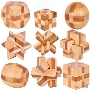 Giocattoli di intelligenza Bambini Bamboo Kong Ming Luban Lock Bambini Giocattolo per adulti Puzzle matematici fatti a mano Rompicapo Giocattolo educativo per le dita Regali di compleanno