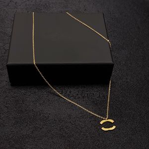 20 Style Luxury Designer Double Letter C Pendant Halsband Kanaltröja Halsband för kvinnor CCS Bröllopsfest smycken Tillbehör Ax22a