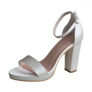 Anpassad 663 Sandaler Summer Platform Ivory Satin Chunky Heel Wedding Sandal Bridal 675